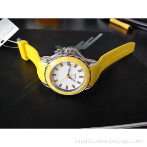 2014 Ladies' Colorful Luminous Sports Watch with LightNew